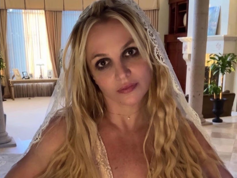 Donatella Versace Recalls Britney Spears Being So Liberated and Free at Her  Wedding