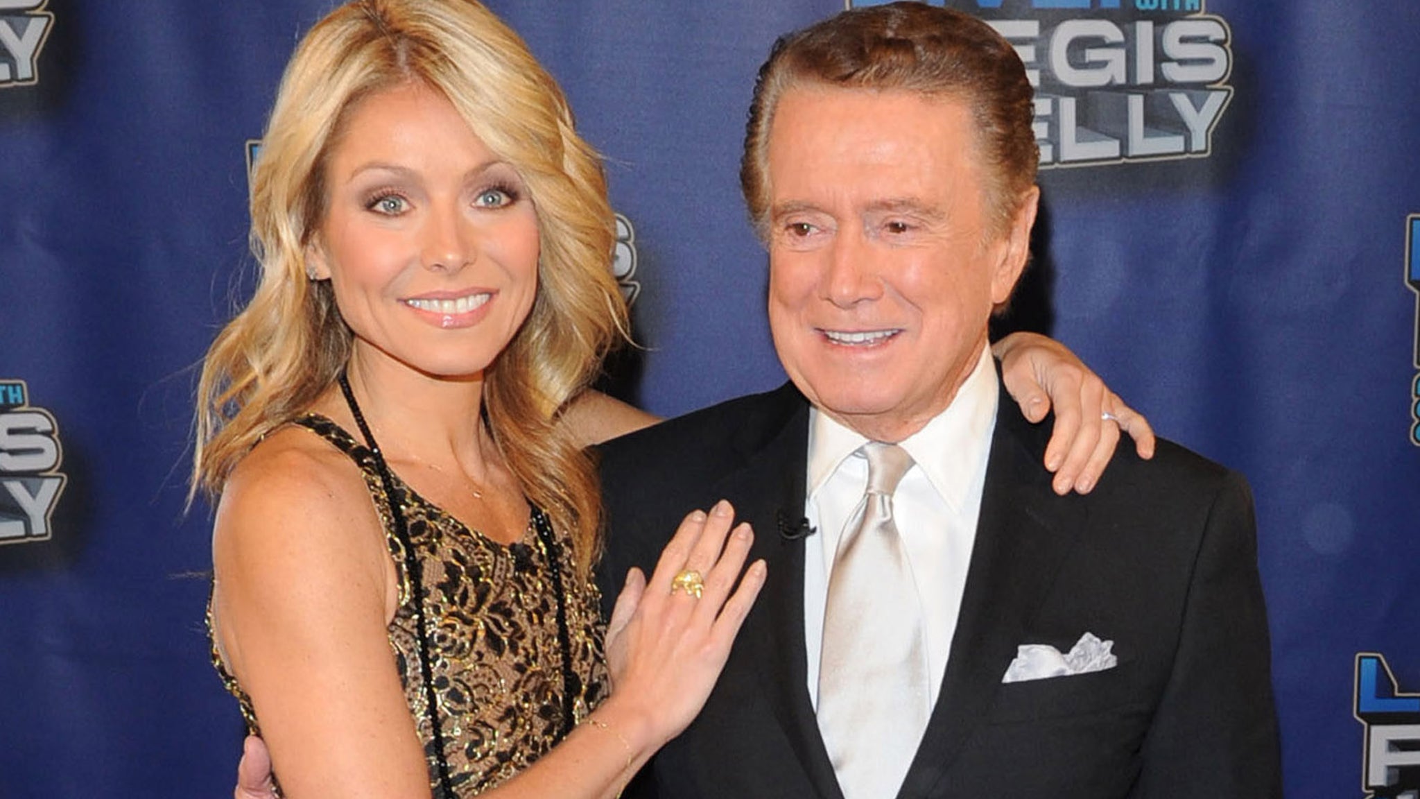 Kelly Ripa on Tensions with Regis Philbin: 'You Can't Make a Person Befriend You'
