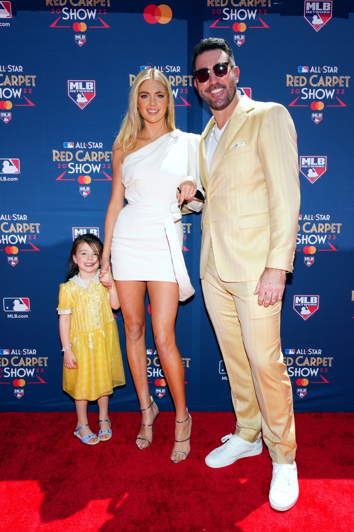 Astros stars, wives walk the All-Star Game red carpet