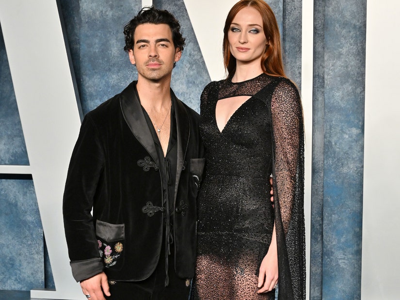 Joe Jonas, Sophie Turner Speak Out About 'Amicably' Ending Marriage ...