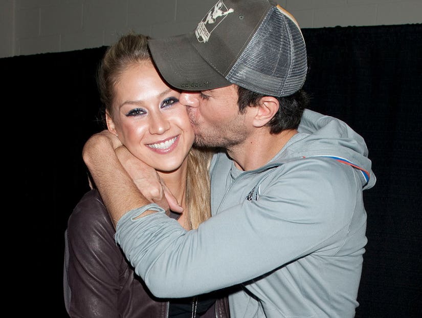 Enrique Iglesias and Anna Kournikova: A Timeline of Their Ultra-Private  Relationship