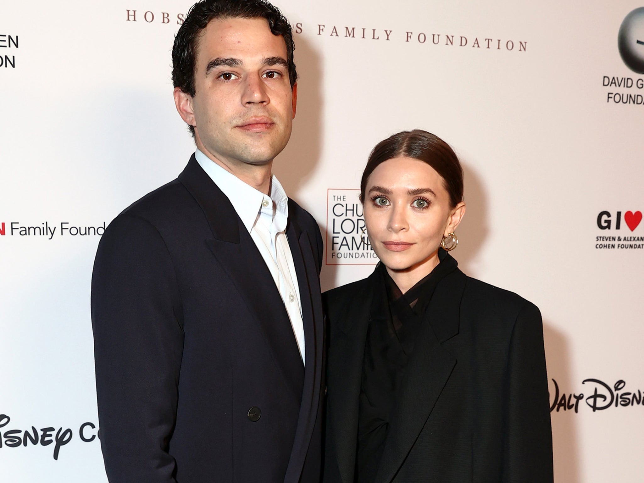 Ashley Olsen MARRIES longtime beau Louis Eisner during secret ceremony