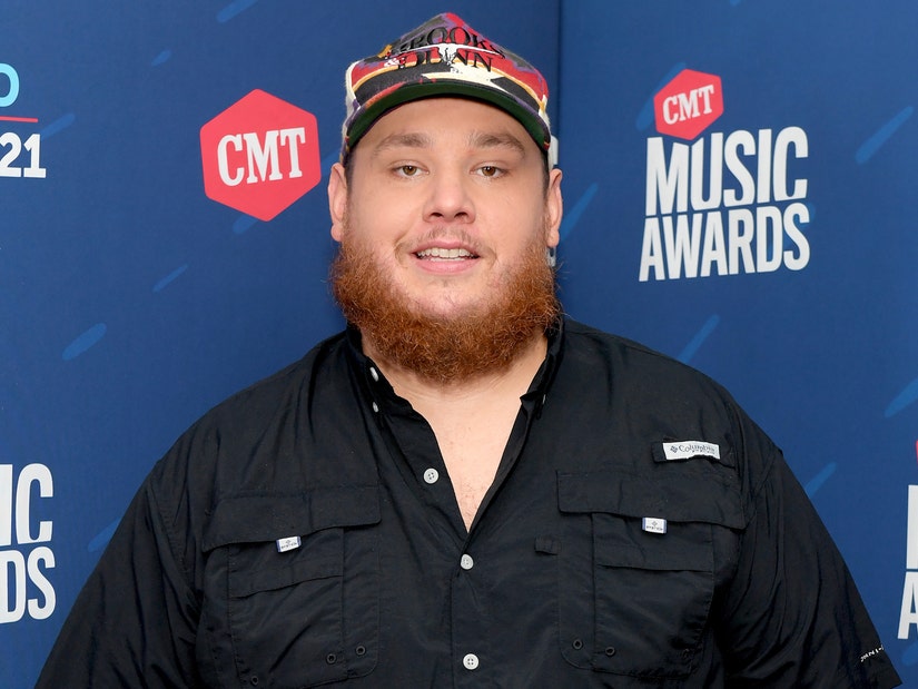 Luke Combs Apologizes For Use Of The Confederate Flag