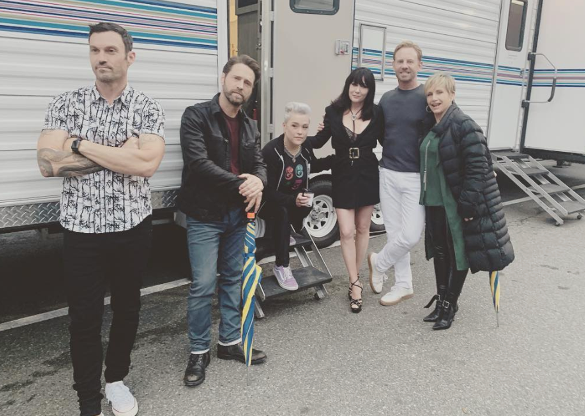 "Band photos #bh90210," Shannen Doherty with "90210" costars Brian Austin Green, Jason Priestley, Ian Ziering and Christine Elise