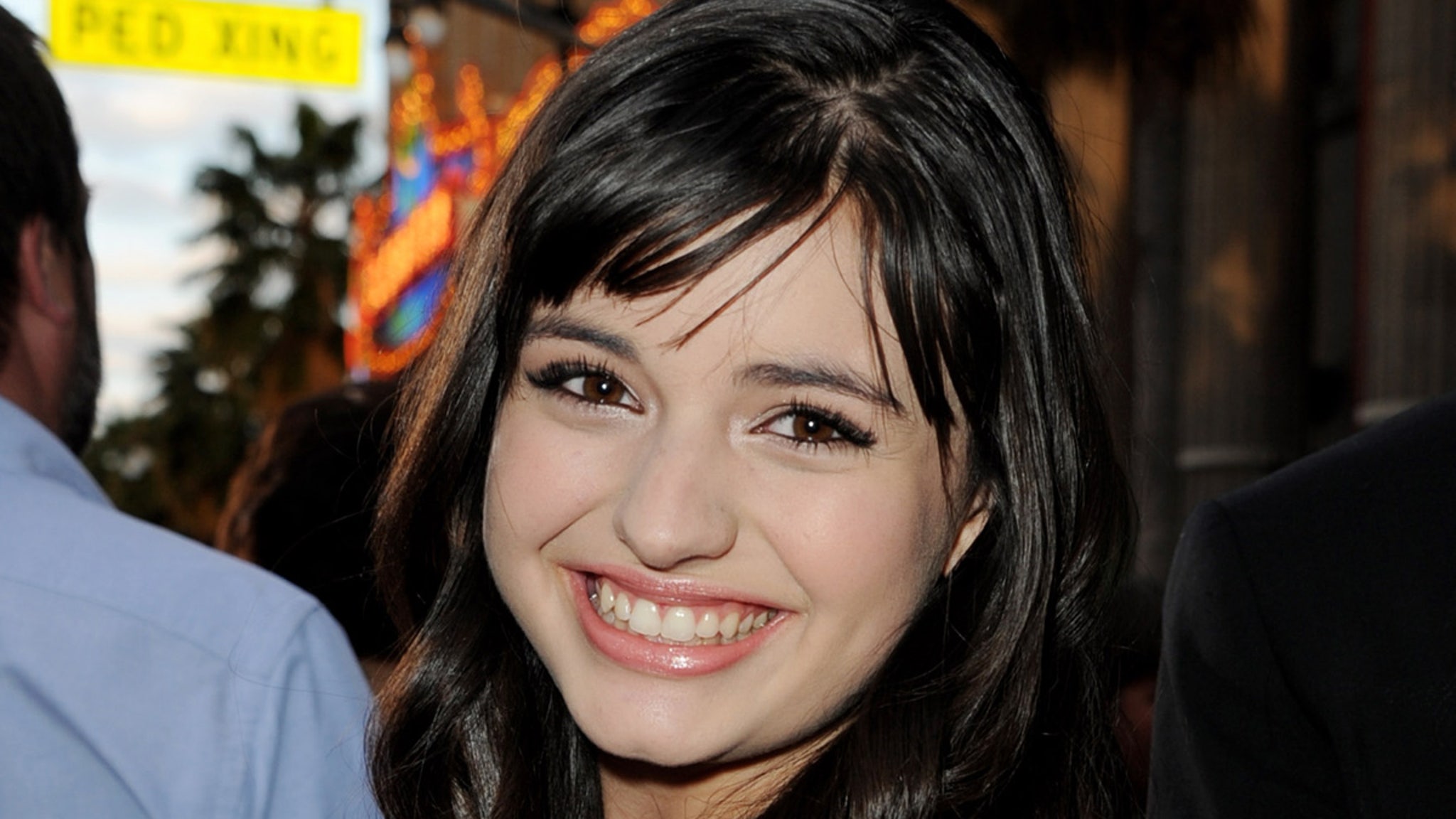 Rebecca Black 18 Shows Off Sexy New Look See The Friday Singer Now