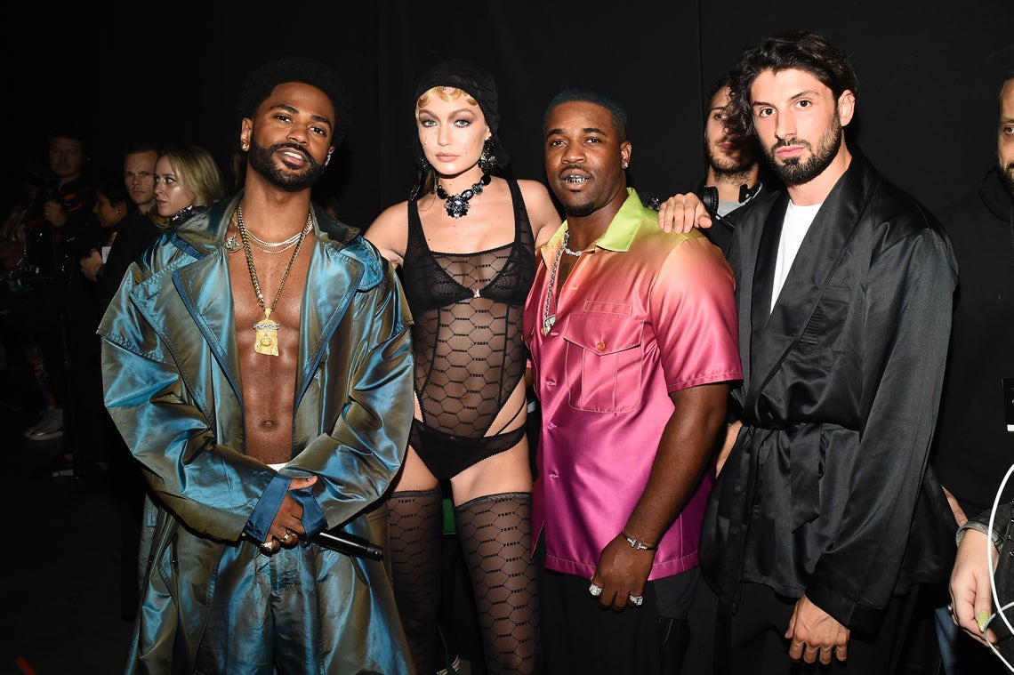 Every Star Who Brought The Sexy To Rihanna S Savage X Fenty Nyfw Show