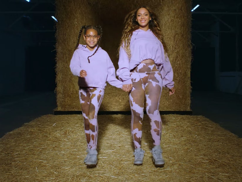 Blue Ivy Twins Sir And Rumi Carter Steal Spotlight In Beyonce S New Ivy Park Ad