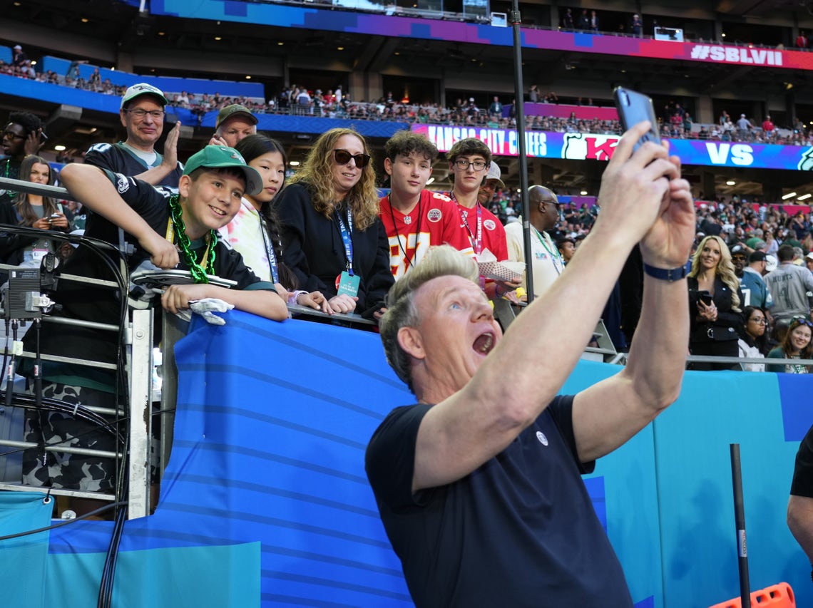 Photos: Celebrities At The Super Bowl In Arizona Tonight - The