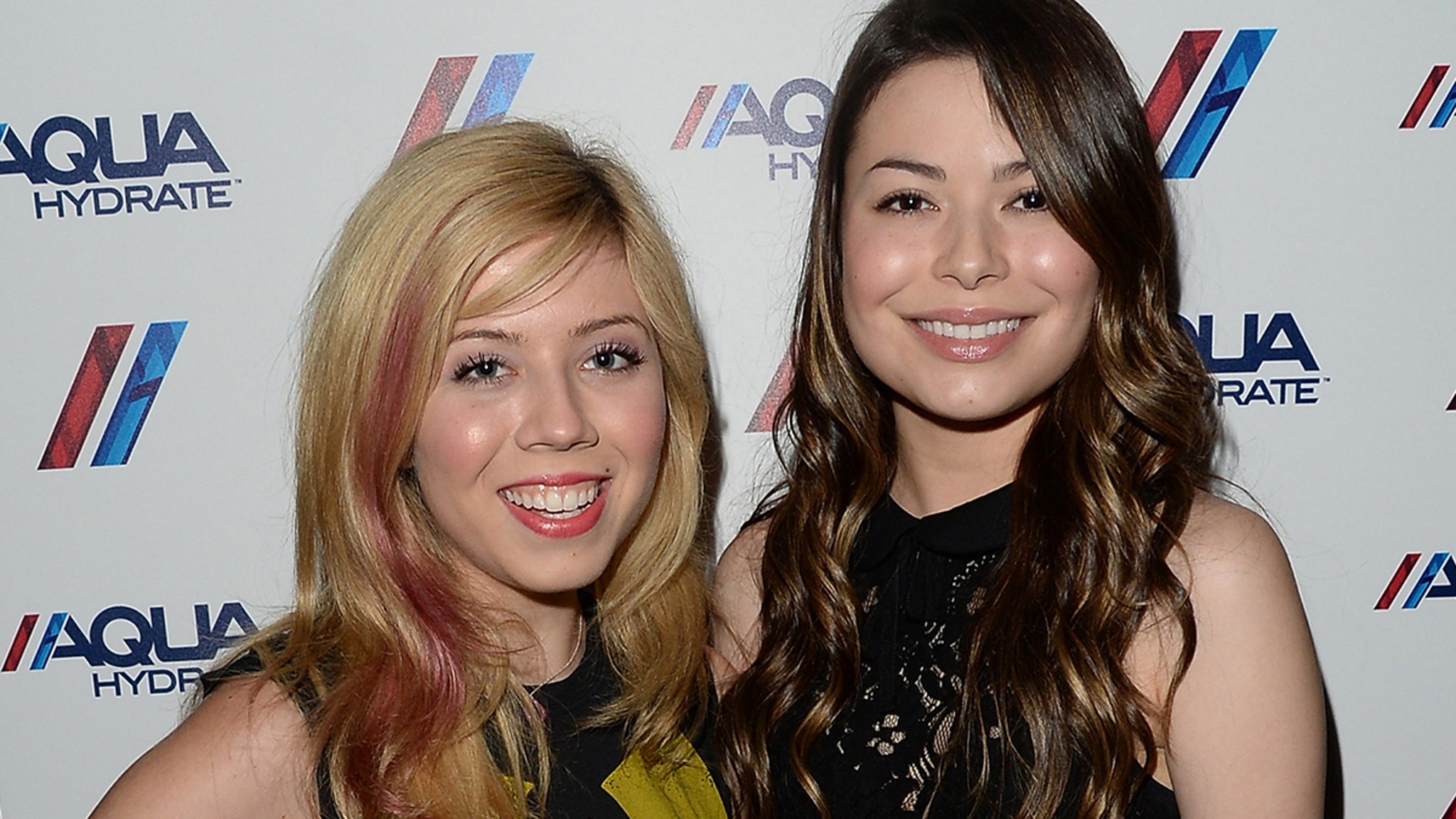 Miranda Cosgrove Shares Where Things Stands with iCarly Co-Star Jennette McCurdy Today