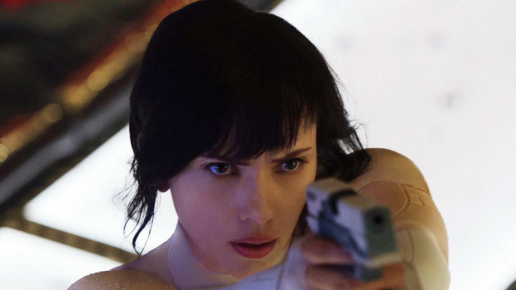 'Ghost in the Shell' Is a Colorful, Kickass Adventure Despite Whitewash ...