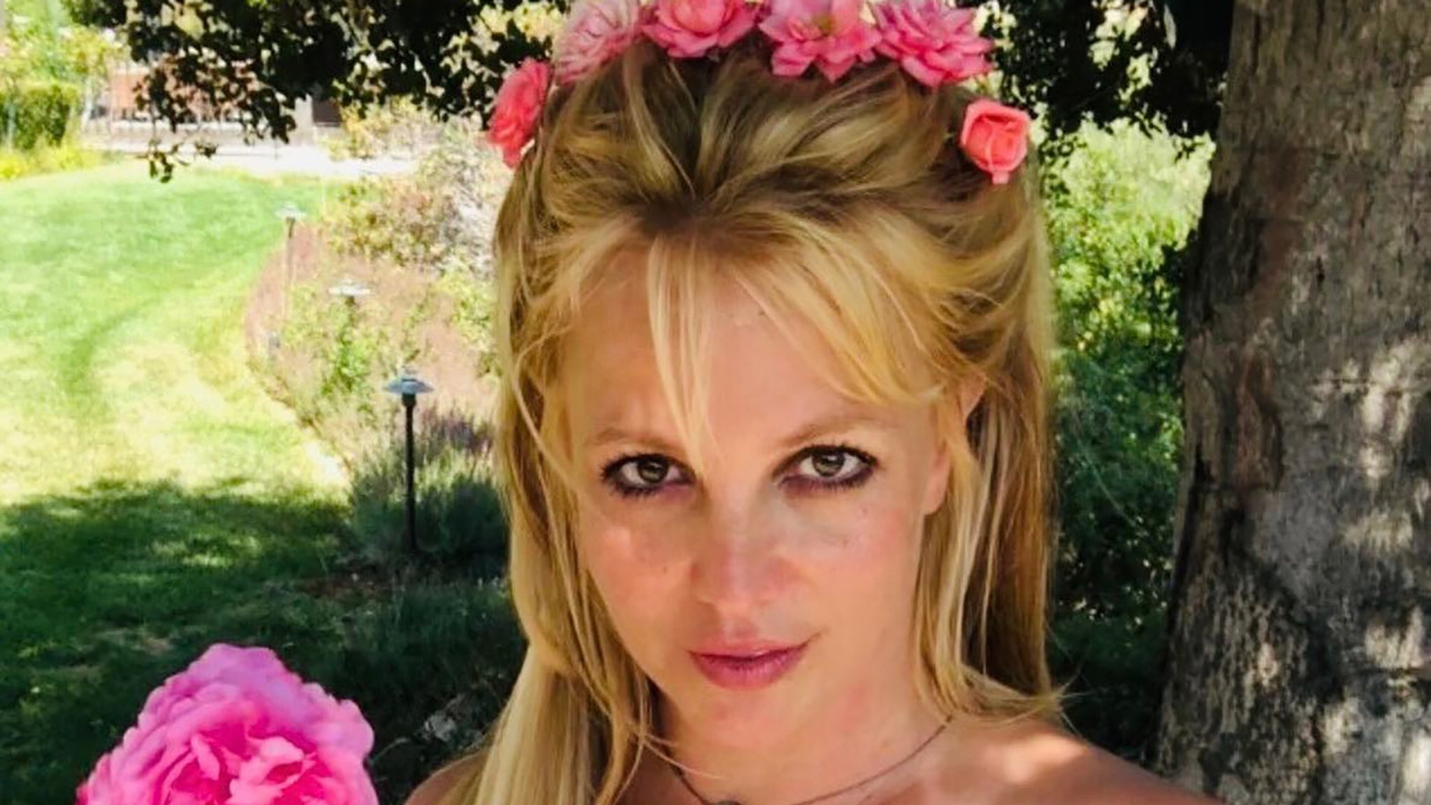 Britney Spears' 'Brutally Honest' Memoir Reportedly Done, Covers Family, Timberlake and More