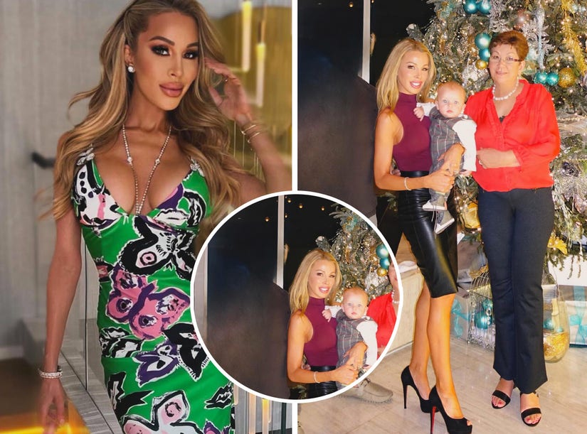 Fans LOL at Lisa Hochstein's Photoshop Fail In Attempt to Remove Ex Lenny From Family Photo