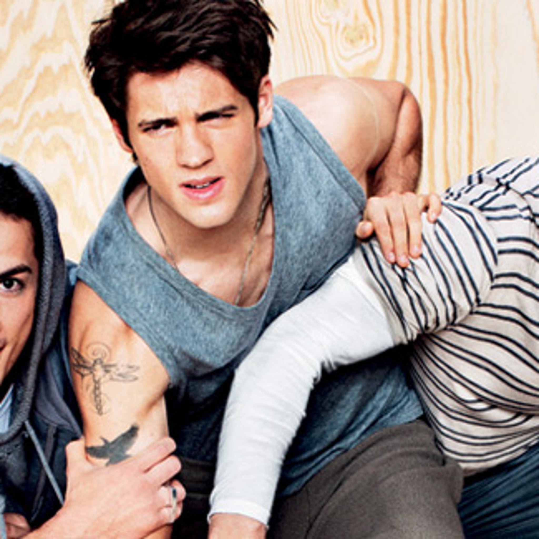 FAB FOTOS: 'Vampire Diaries' Studs Model for GQ!, image size:2048x2048