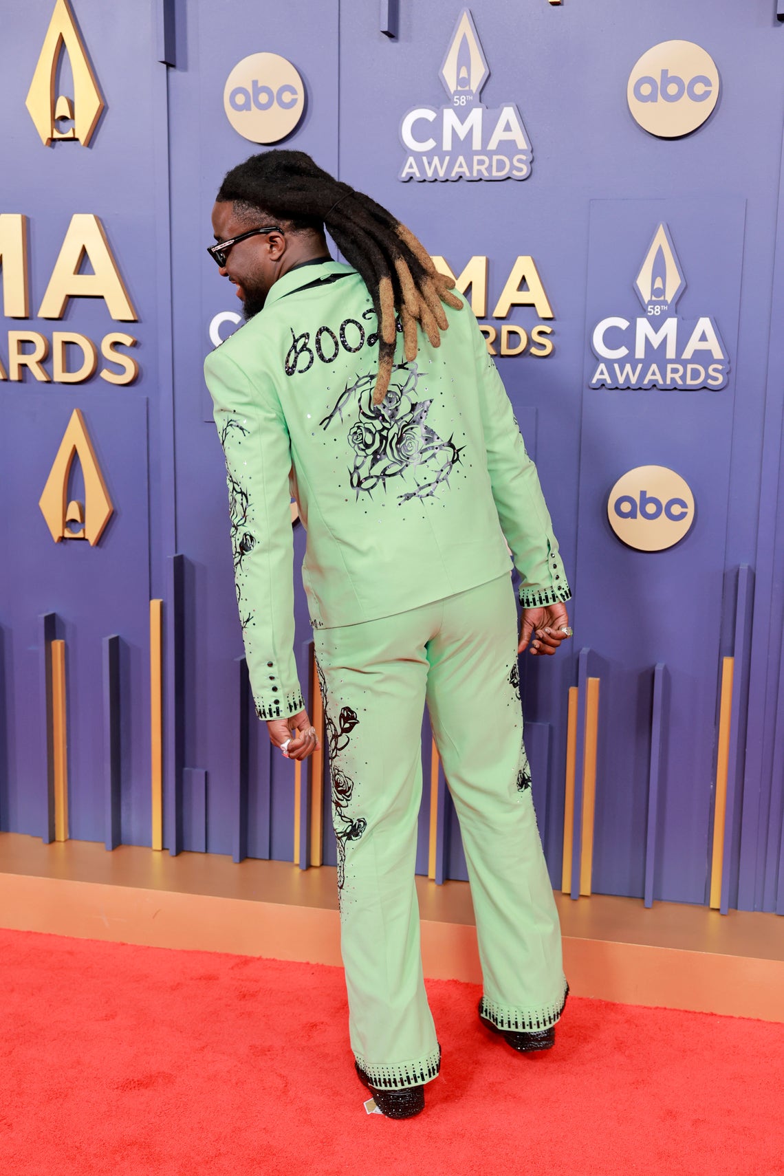 Every MustSee Red Carpet Look from the 2024 CMA Awards