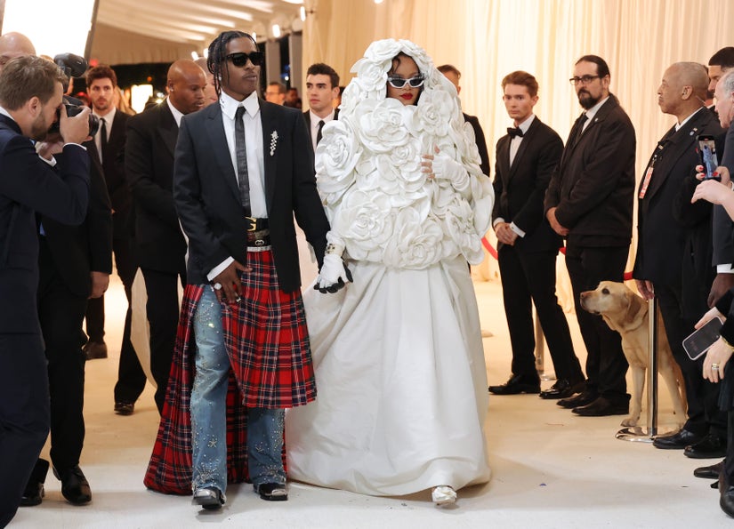 Pregnant Rihanna Is Last to Arrive at the Met Gala And Absolutely
Stuns
