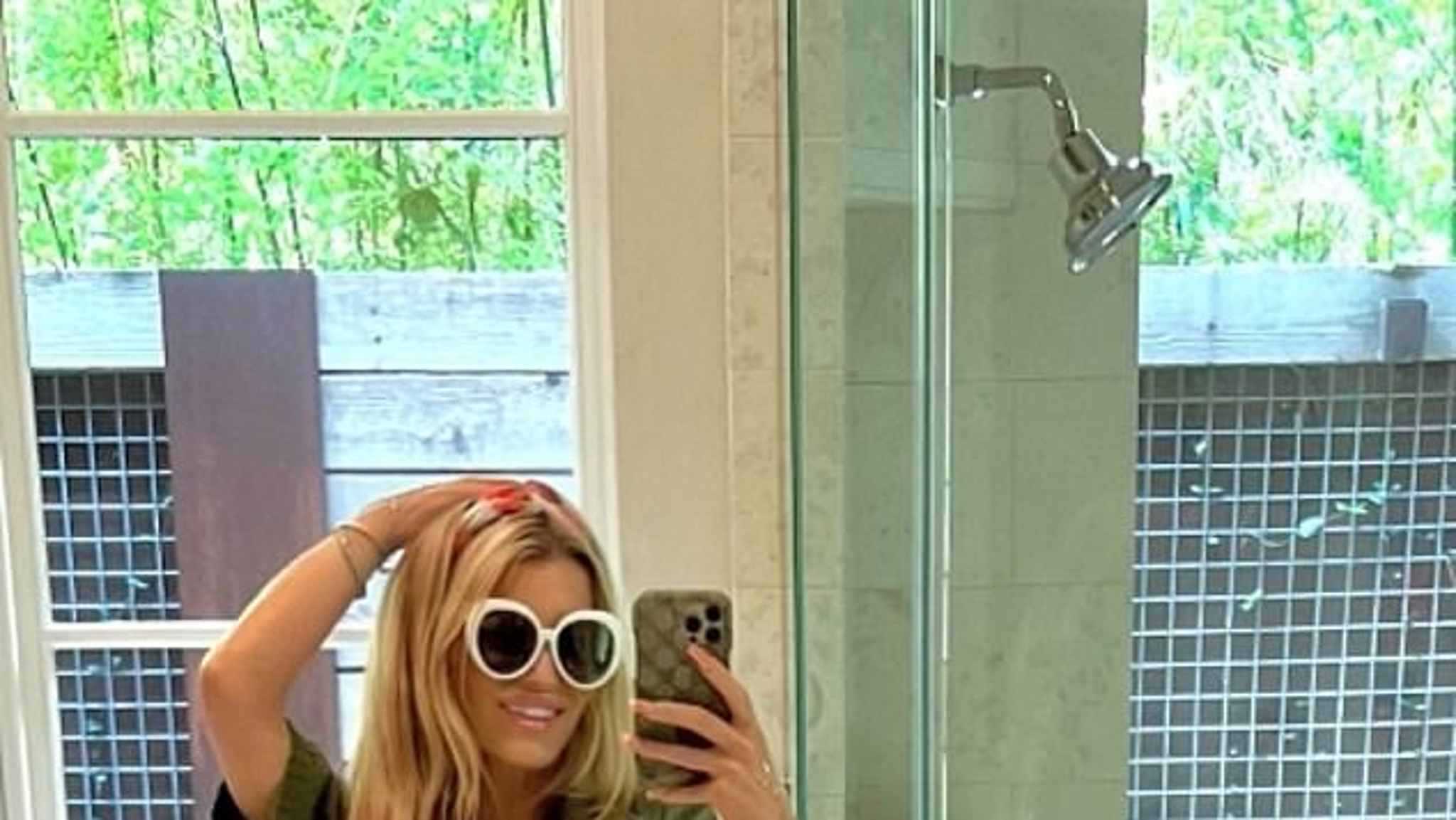 Jessica Simpson Shows Off Toned Figure in Red Bikini in Sizzling Selfie