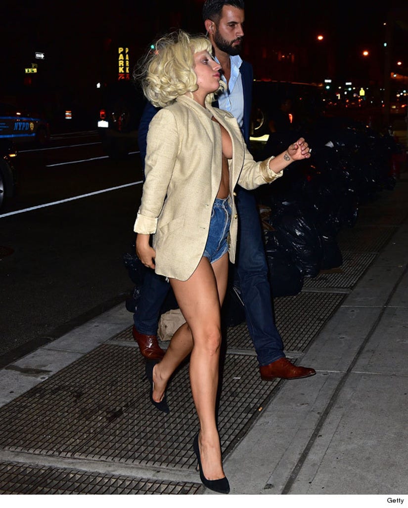 Lady Gaga Ditches Her Bra While on a Pizza Run In NYC, Because Why