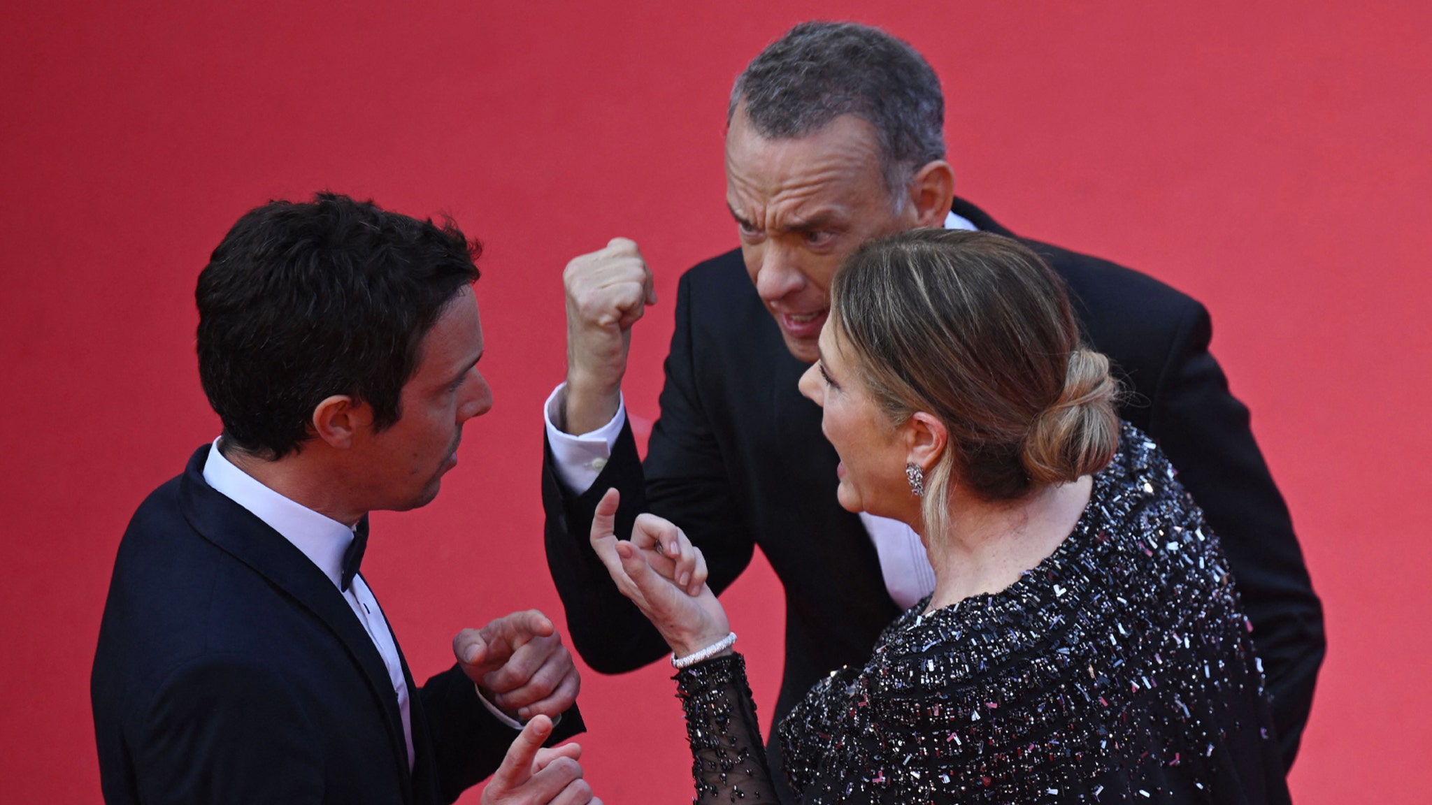 Rita Wilson Explains Pic of Angry-Looking Tom Hanks Shouting at Cannes Staff Member