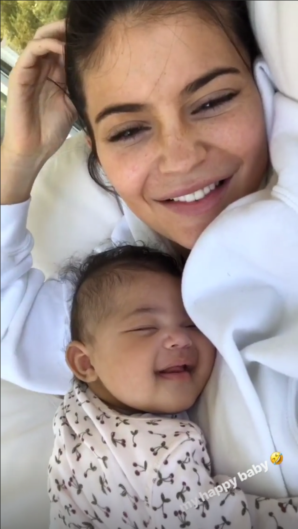 Kylie Jenner poses with Stormi on Instagram Stories (April 23, 2018).